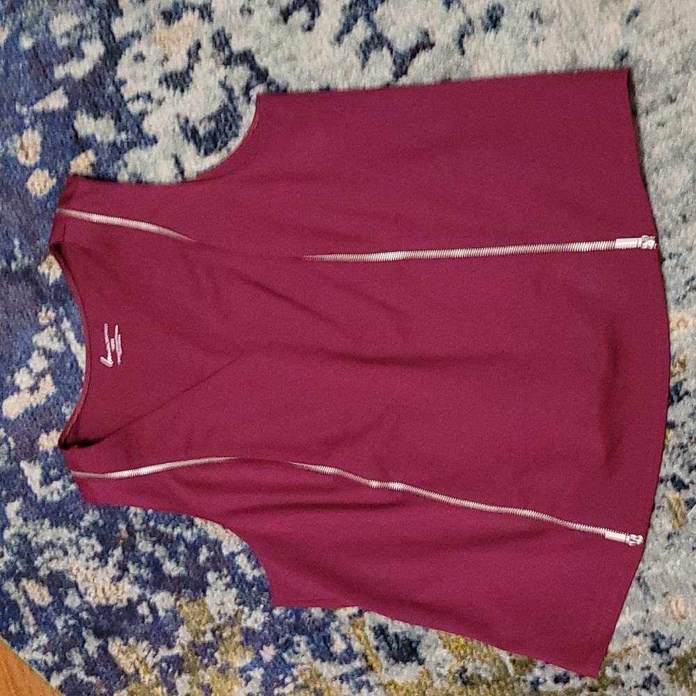 Lane Bryant. New. Zippered top.